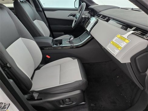 New 2026 Land Rover Range Rover Velar Dynamic SE image 3