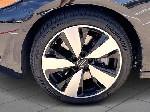 Used 2025 Audi A5 2.0T Premium w/ Convenience Package image 9