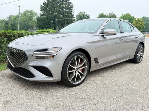 Used 2025 Genesis G70 2.5T AWD/4WD image 8