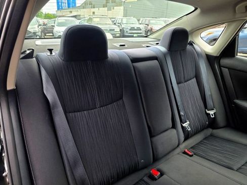 Used 2017 Nissan Sentra SV FWD image 40