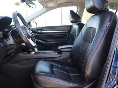 Used 2023 Nissan Altima 2.5 SR image 10