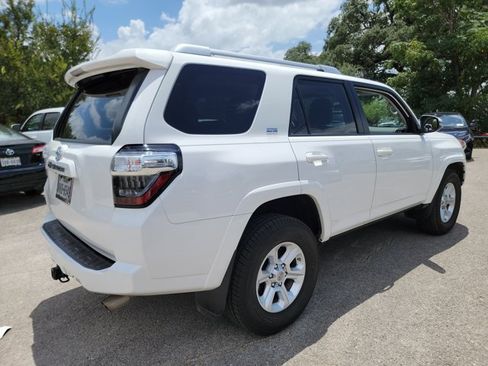 Used 2017 Toyota 4Runner SR5 Premium RWD image 5
