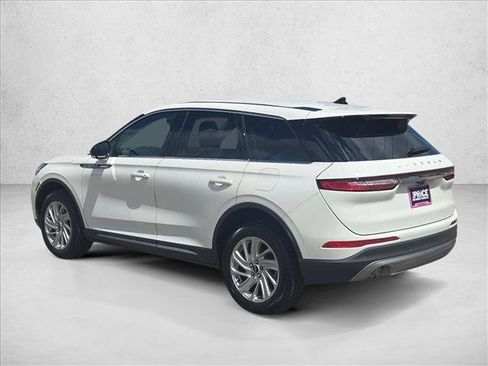 Used 2024 Lincoln Corsair FWD image 8