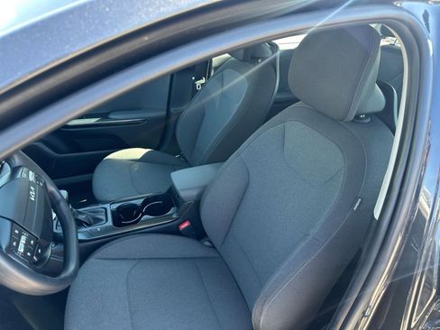 Used 2025 Kia K4 LXS image 34