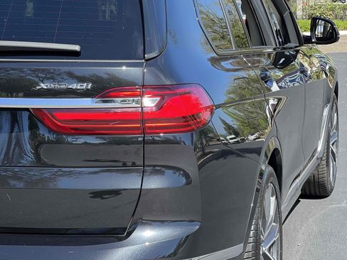 Used 2022 BMW X7 xDrive40i w/ Premium Package image 75