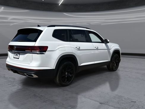New 2026 Volkswagen Atlas SE FWD image 5