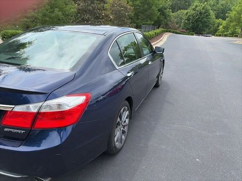 Used 2014 Honda Accord Sport image 9