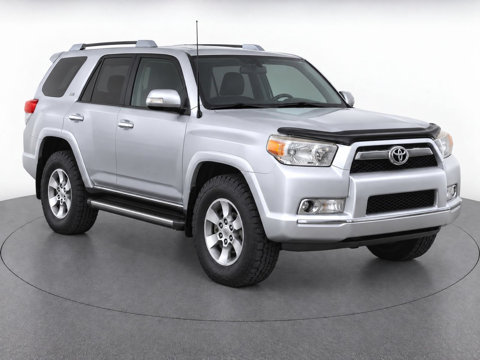 Used 2013 Toyota 4Runner SR5 RWD image 2