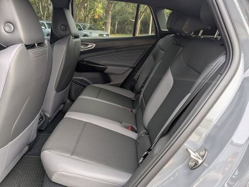 New 2025 Volkswagen ID.4 Pro S image 16