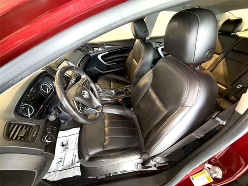 Used 2016 Buick Regal AWD image 13