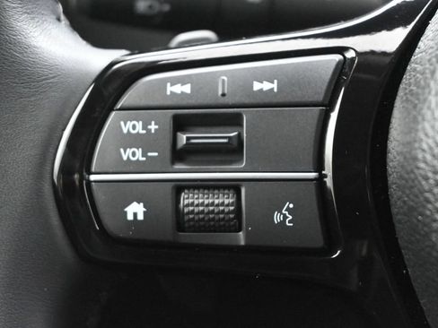 Used 2024 Honda Pilot EX-L image 7