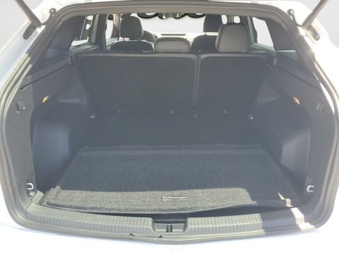 Used 2021 Volkswagen Atlas Cross Sport SE AWD/4WD image 12