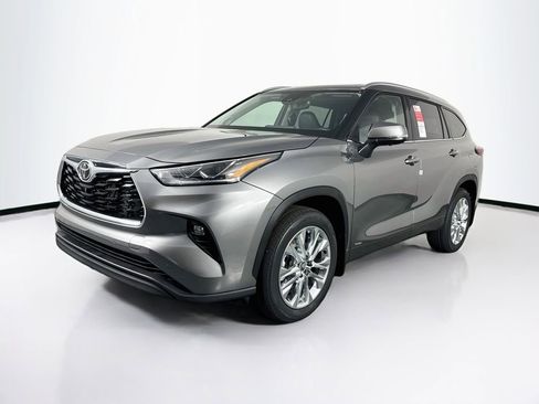 New 2026 Toyota Highlander Limited AWD/4WD image 3