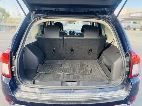 Used 2014 Jeep Compass Latitude AWD/4WD image 8