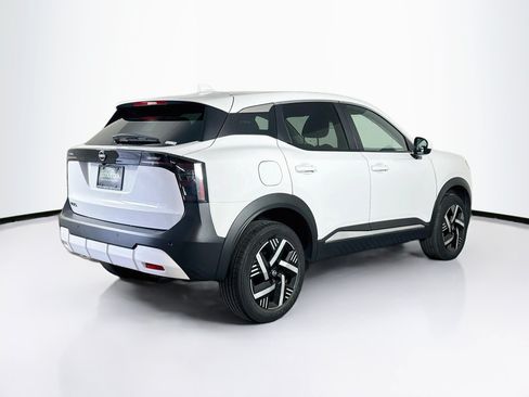 Used 2025 Nissan Kicks SV FWD image 9