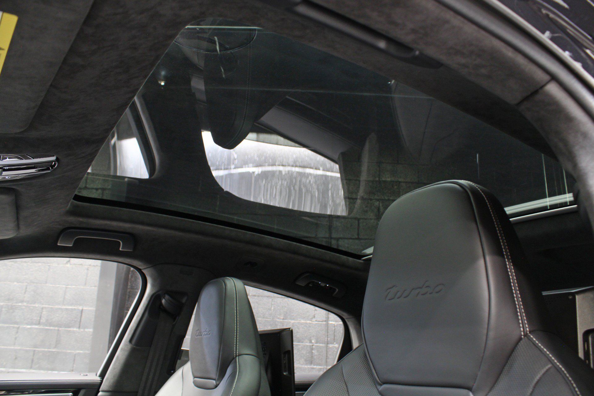 Used 2022 Porsche Cayenne Turbo AWD/4WD image 27