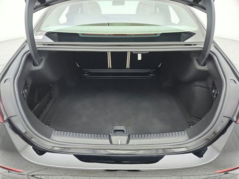 Used 2026 Mercedes-Benz E 350 4MATIC Sedan image 31