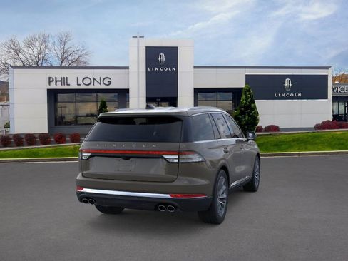 New 2026 Lincoln Aviator Reserve image 8