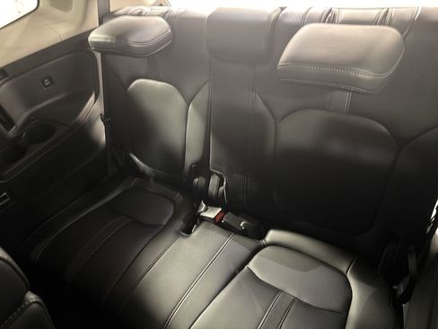 Certified 2023 Honda Pilot Touring image 33