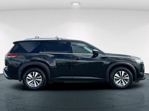 Used 2023 Nissan Pathfinder SL AWD/4WD image 6
