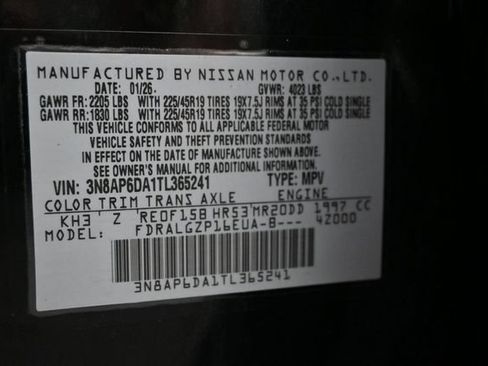 Used 2026 Nissan Kicks SR FWD image 17