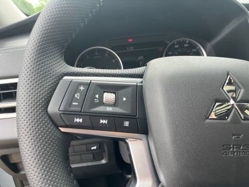 New 2026 Mitsubishi Outlander AWD image 22