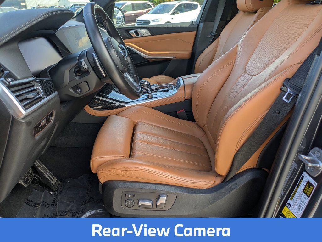 Used 2022 BMW X7 xDrive40i w/ M Sport Package AWD/4WD image 17