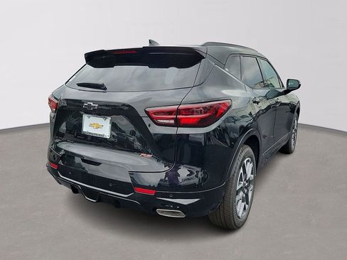 Used 2025 Chevrolet Blazer RS w/ Enhanced Convenience Package image 4