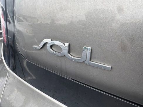 Used 2014 Kia Soul + w/ Audio Package FWD image 20