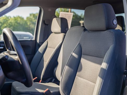 Used 2020 Chevrolet Silverado 1500 Custom w/ Custom Value Package image 19