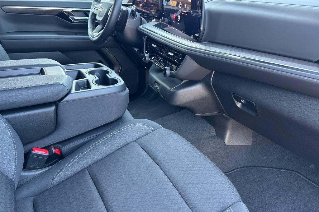 New 2026 Chevrolet Tahoe LS AWD/4WD image 17