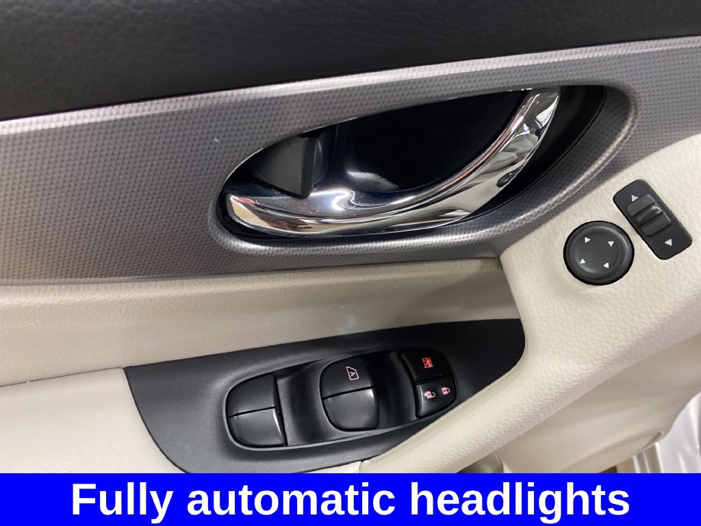Used 2020 Nissan Rogue Sport SL AWD/4WD image 9