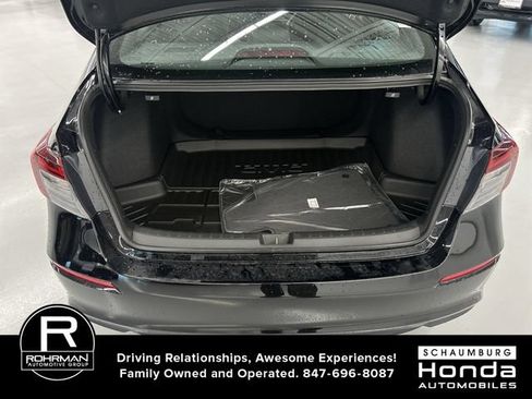 Used 2025 Honda Civic Sport image 32