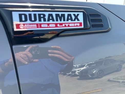 Used 2024 GMC Sierra 2500 AT4 w/ AT4 Premium Plus Package AWD/4WD image 15