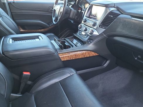 Used 2020 Chevrolet Suburban Premier w/ RST 6.2L Performance Edition AWD/4WD image 19