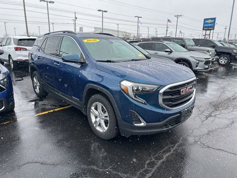 Used 2020 GMC Terrain SLE w/ Driver Convenience Package image 1