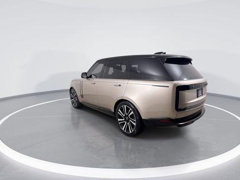 Used 2023 Land Rover Range Rover SE AWD/4WD image 6