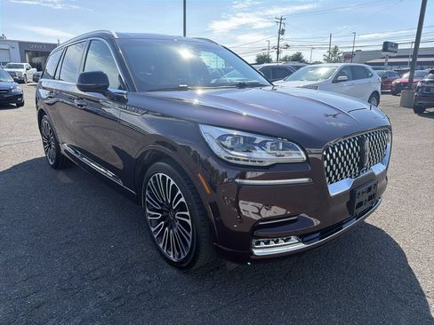 Certified 2023 Lincoln Aviator Black Label w/ Dynamic Handling Package AWD/4WD image 7