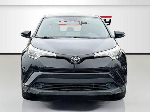 Used 2019 Toyota C-HR LE image 2