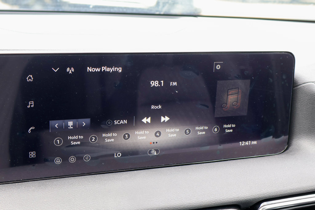New 2027 Nissan Sentra SV FWD image 3