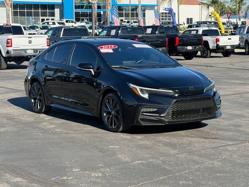 Used 2023 Toyota Corolla SE w/ Carpet Mat Package (TMS) FWD image 3