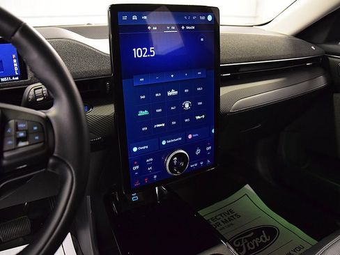 Used 2024 Ford Mustang Mach-E Premium image 23