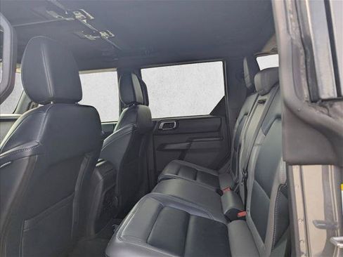 Used 2024 Ford Bronco Outer Banks AWD/4WD image 13