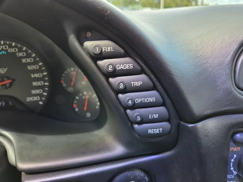 Used 1999 Chevrolet Corvette Coupe w/ Memory Pkg RWD image 20