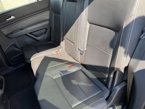 Used 2023 Volkswagen Atlas Cross Sport SE w/ Panoramic Sunroof Package AWD/4WD image 26