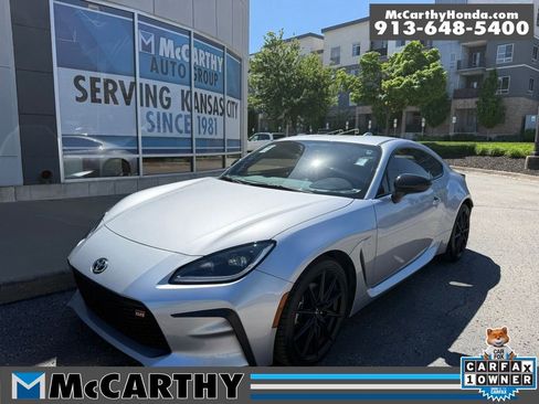 Used 2023 Toyota GR86 Premium w/ ALL Weather Mat Package (TMS) RWD image 1