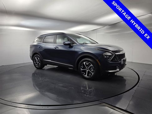 Used 2023 Kia Sportage EX w/ EX Premium Package image 2
