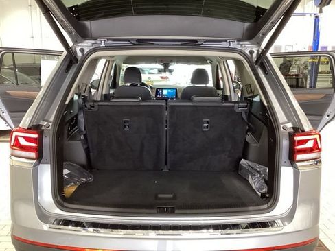 Certified 2026 Volkswagen Atlas SE AWD/4WD image 12