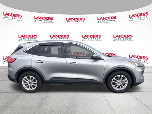 Used 2021 Ford Escape SE FWD image 4