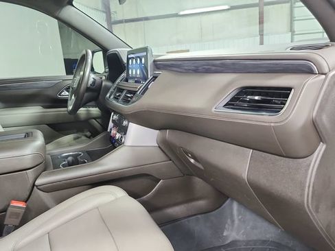 Used 2021 GMC Yukon XL SLT w/ SLT Premium Package RWD image 40
